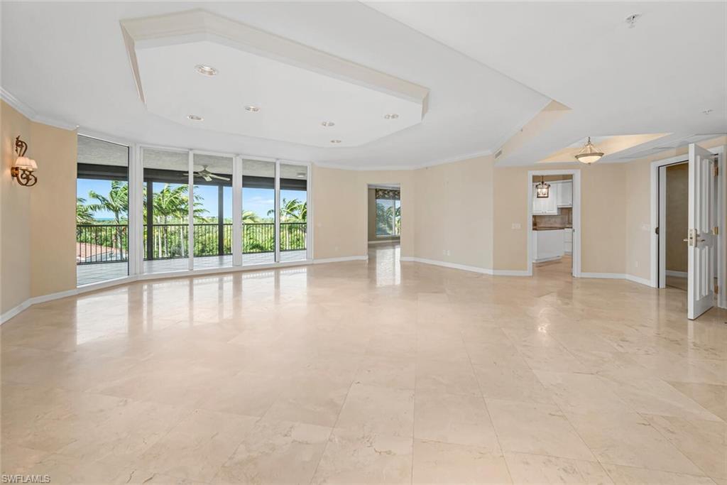 Image 4 of 20 For 7575 Pelican Bay Blvd 301