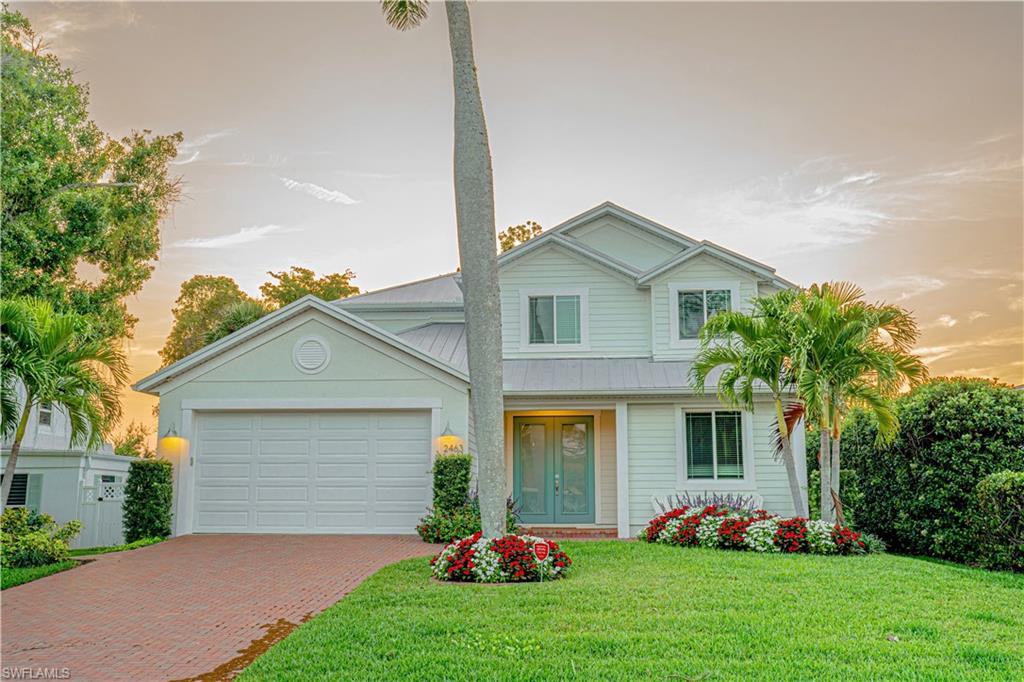 Details for 2463 10th St N, NAPLES, FL 34103