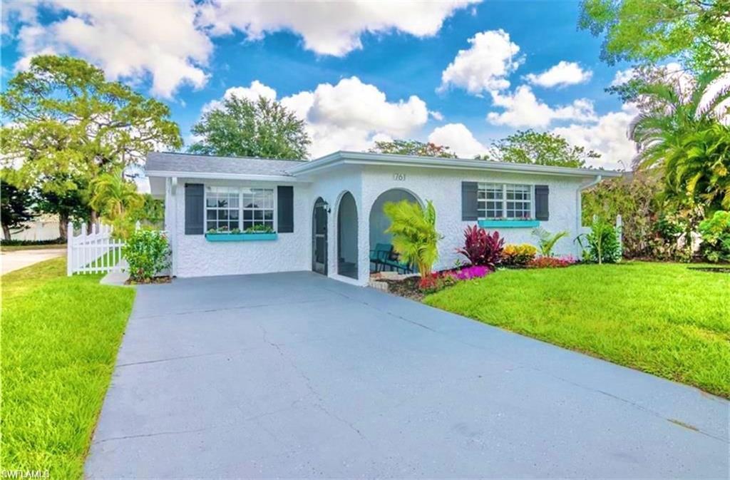 Details for 761 95th Ave N, NAPLES, FL 34108