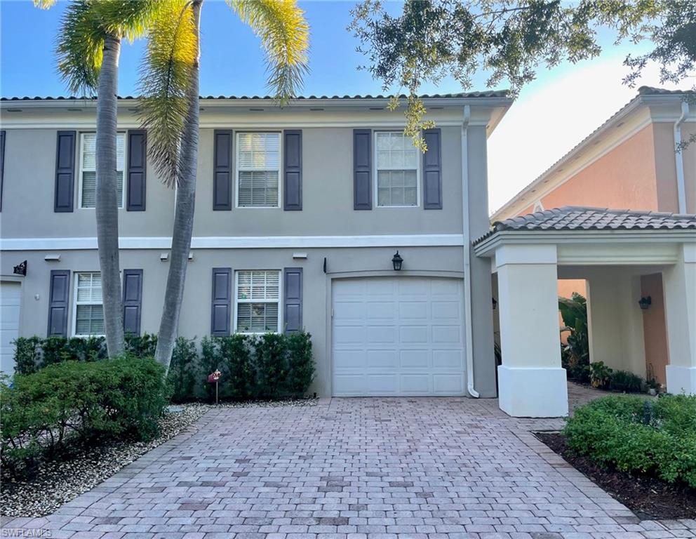 Details for 5633 Cove Cir, NAPLES, FL 34119