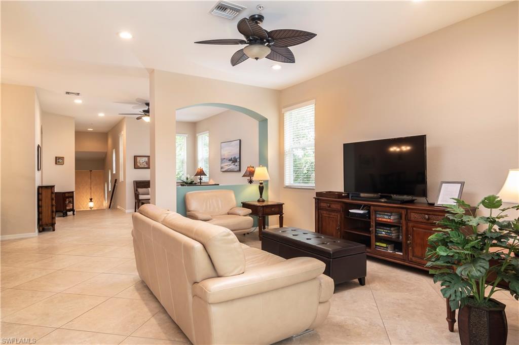 Image 12 of 32 For 9651 Spanish Moss Way 4121