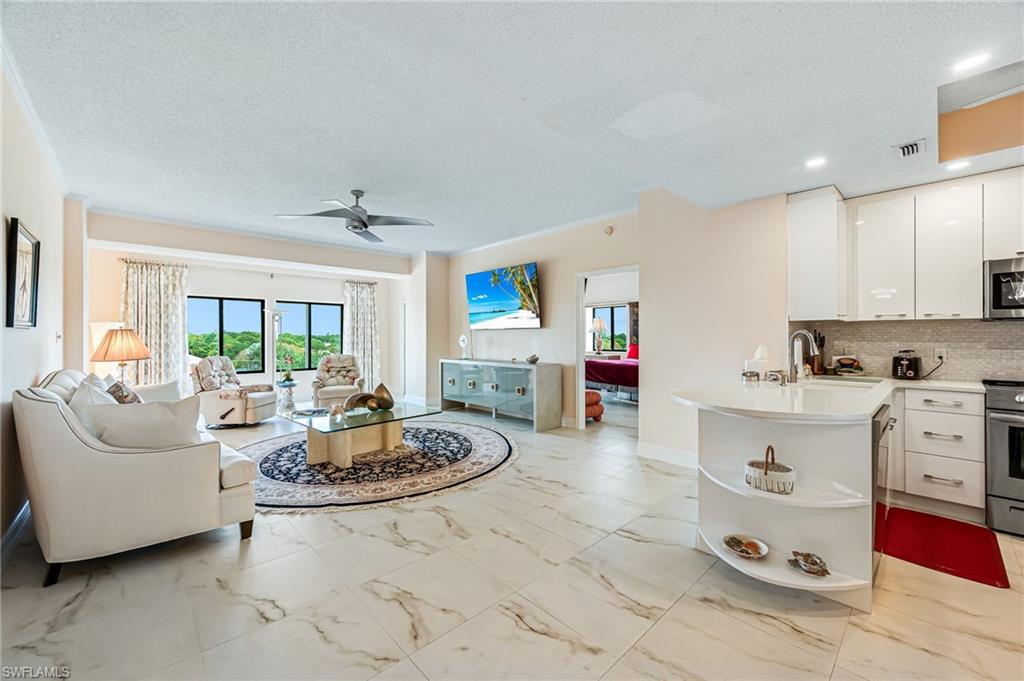 Details for 900 Arbor Lake Dr 505, NAPLES, FL 34110