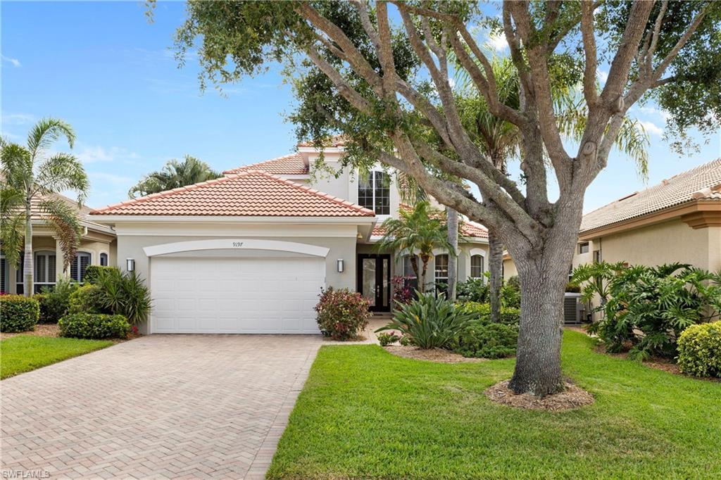 Details for 9197 Troon Lakes Dr, NAPLES, FL 34109