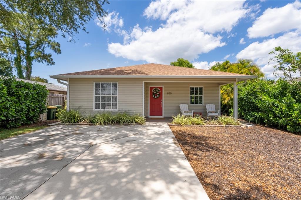 Details for 835 94th Ave N, NAPLES, FL 34108