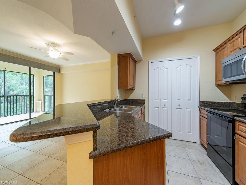 Image 6 of 23 For 12955 Positano Cir 208