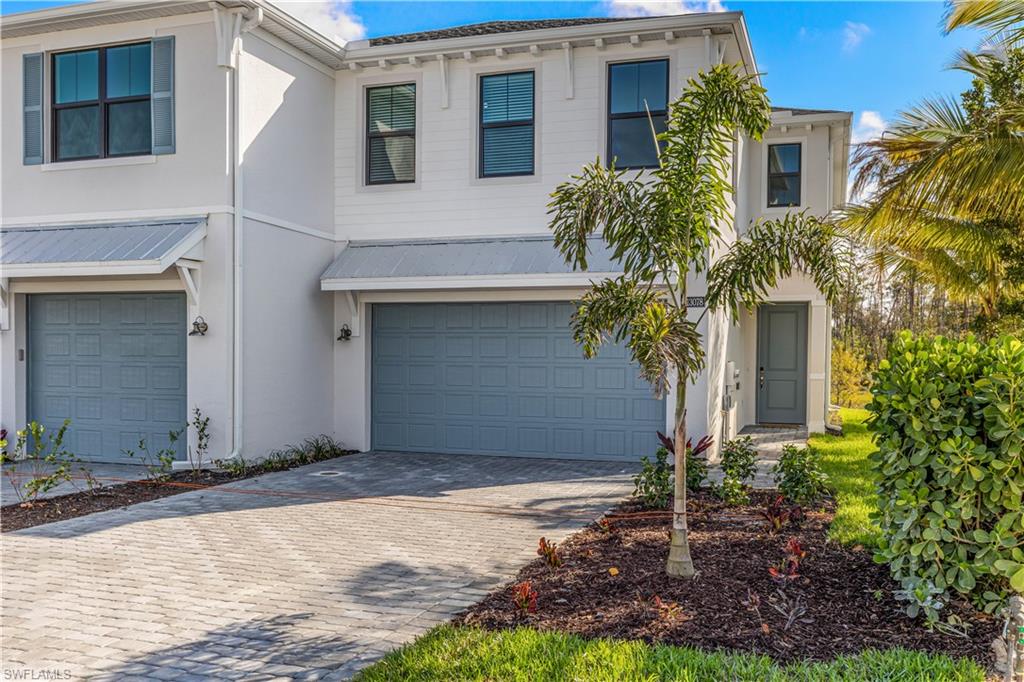 Details for 13078 Pembroke Dr, NAPLES, FL 34105