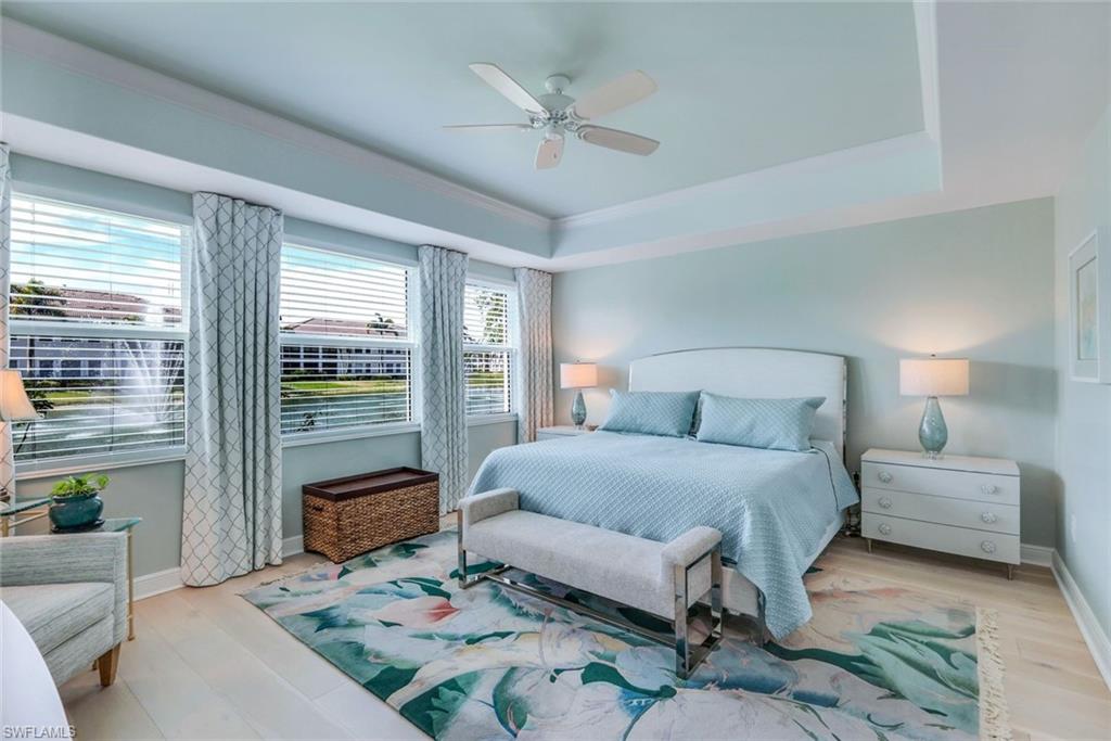 Image 12 of 31 For 521 Avellino Isles Cir 34101