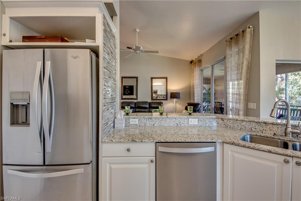 Image 18 of 40 For 14850 Crystal Cove Ct 404