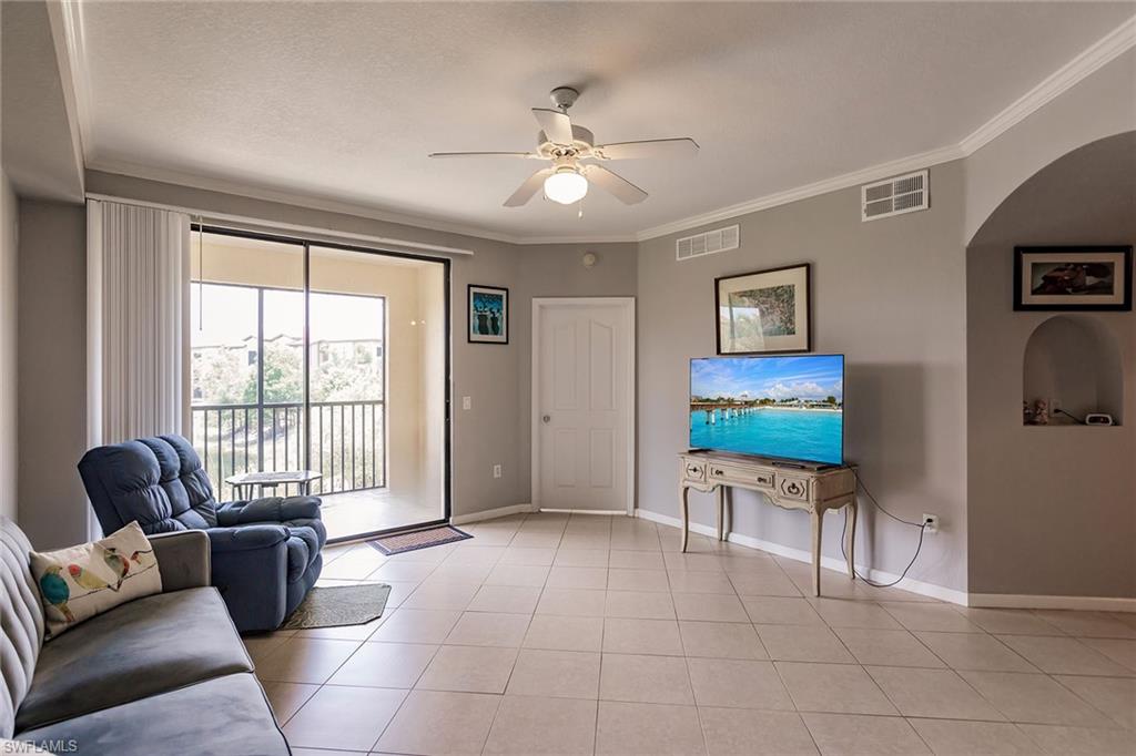 Details for 13010 Positano Cir 206, NAPLES, FL 34105