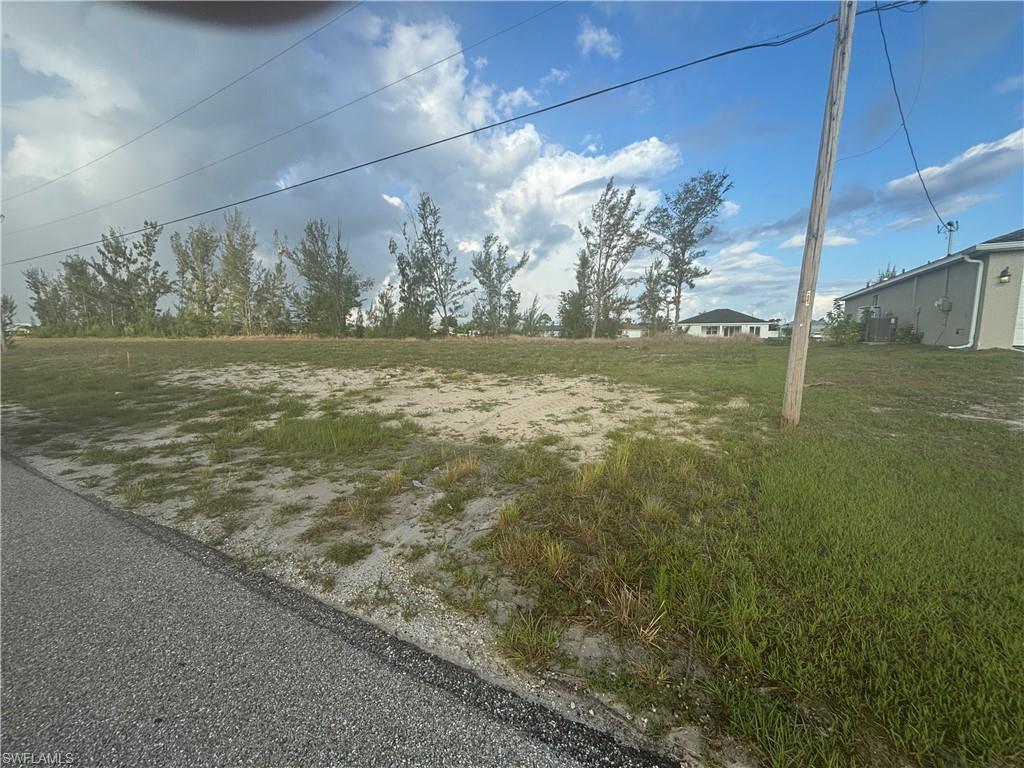 Details for 1822 21st Ave, CAPE CORAL, FL 33993