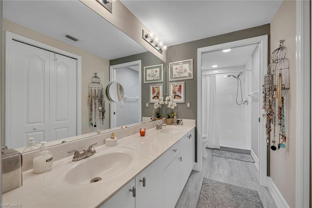 Image 10 of 19 For 7839 Regal Heron Cir 104