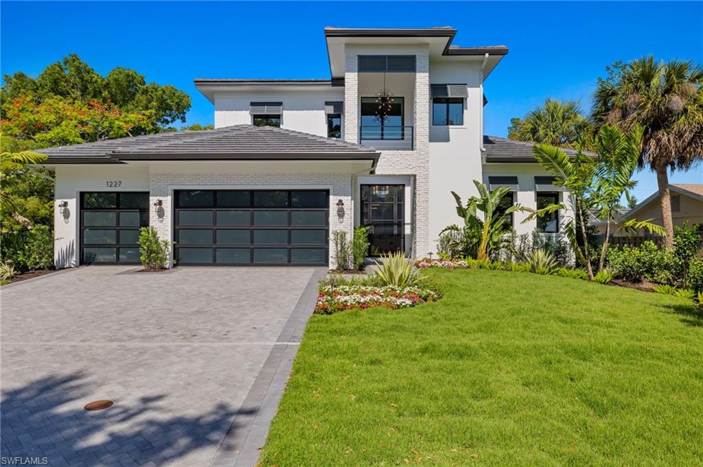 Details for 1227 11th St N, NAPLES, FL 34102