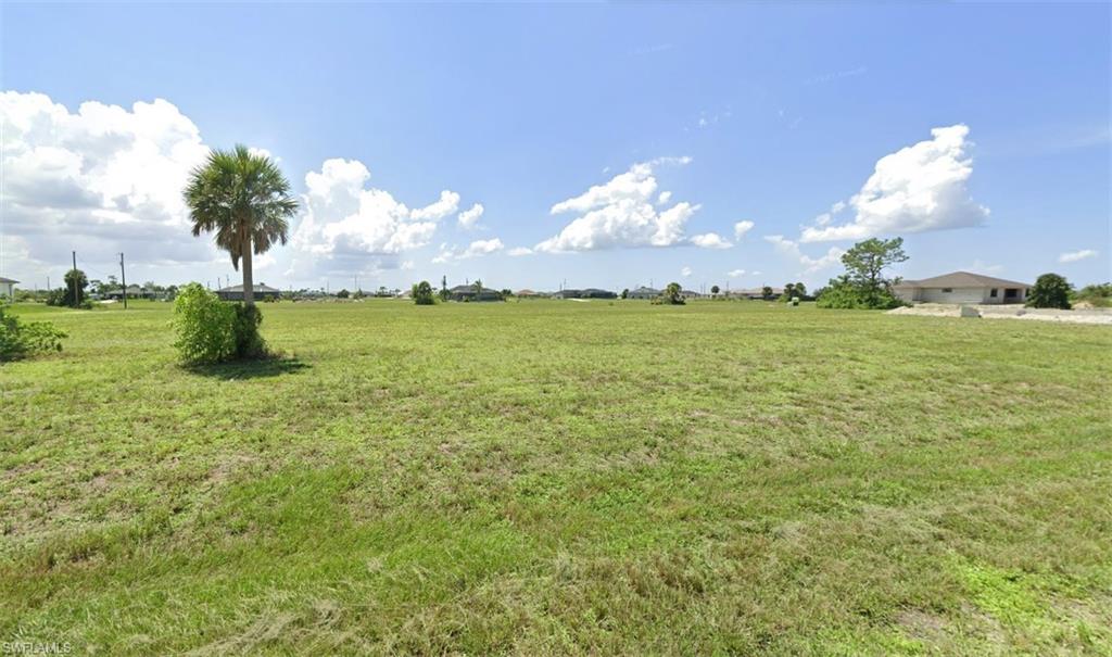 Listing Details for 4106 39th St, CAPE CORAL, FL 33993