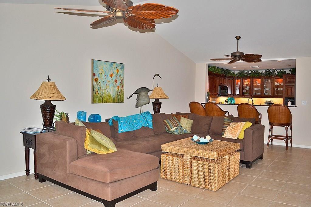 Image 4 of 25 For 5635 Turtle Bay Dr 6