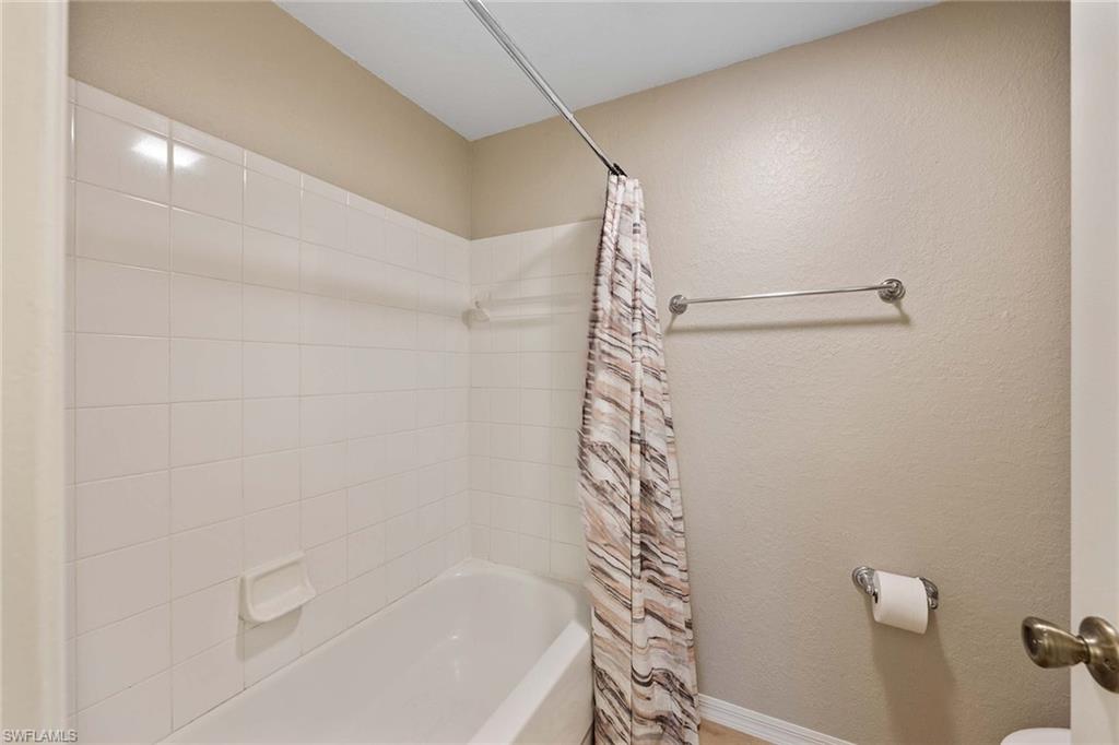 Image 11 of 21 For 23500 Walden Center Dr 206