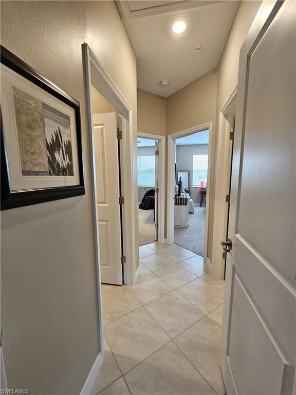 Image 19 of 49 For 6007 Ellerston Way 721