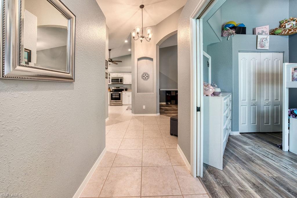 Image 8 of 50 For 8239 Ibis Cove Cir A126