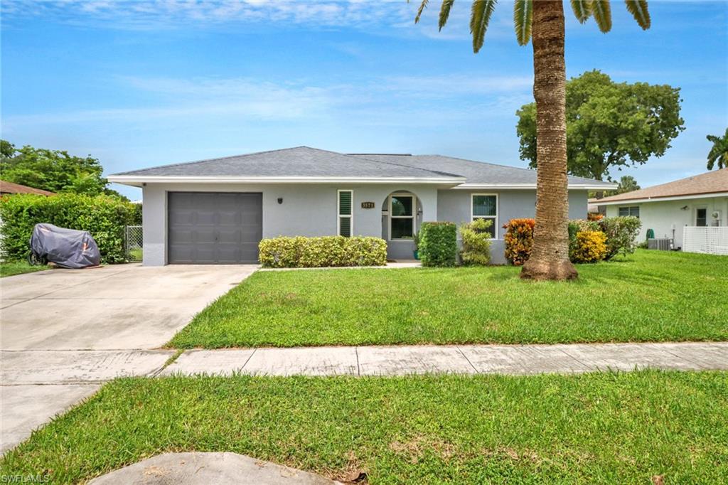 Details for 3571 Santiago Way, NAPLES, FL 34105