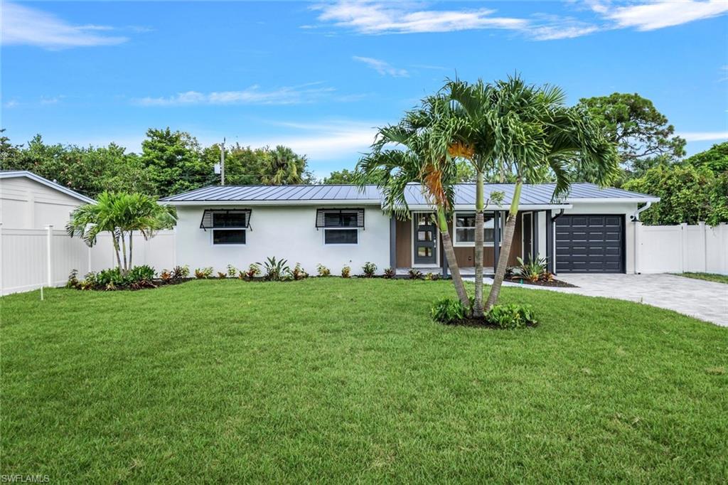 Details for 975 22nd Ave N, NAPLES, FL 34103