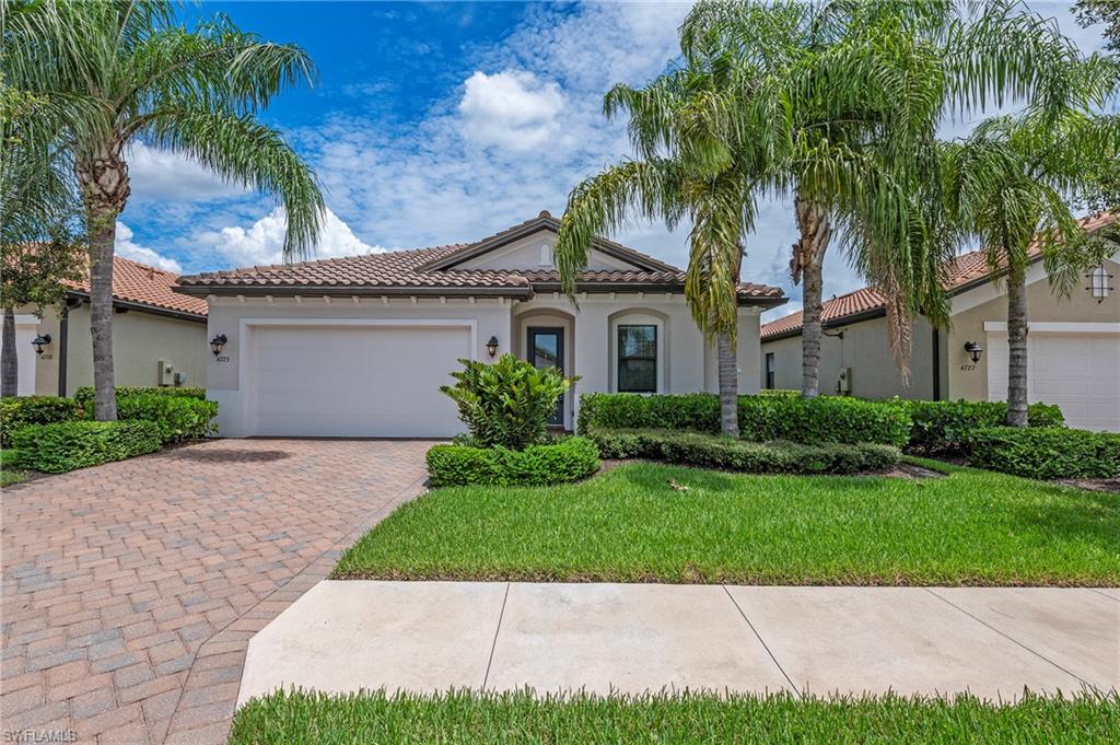 Details for 4723 Abaca Cir, NAPLES, FL 34119