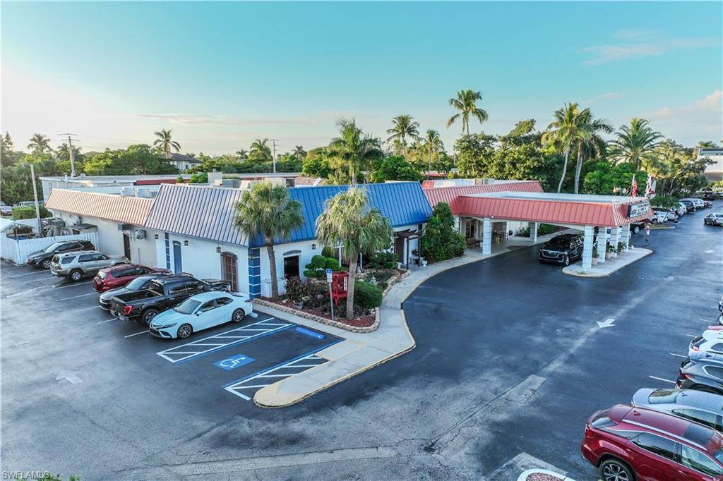 Image 11 of 11 For 2555 Tamiami Trl N 208