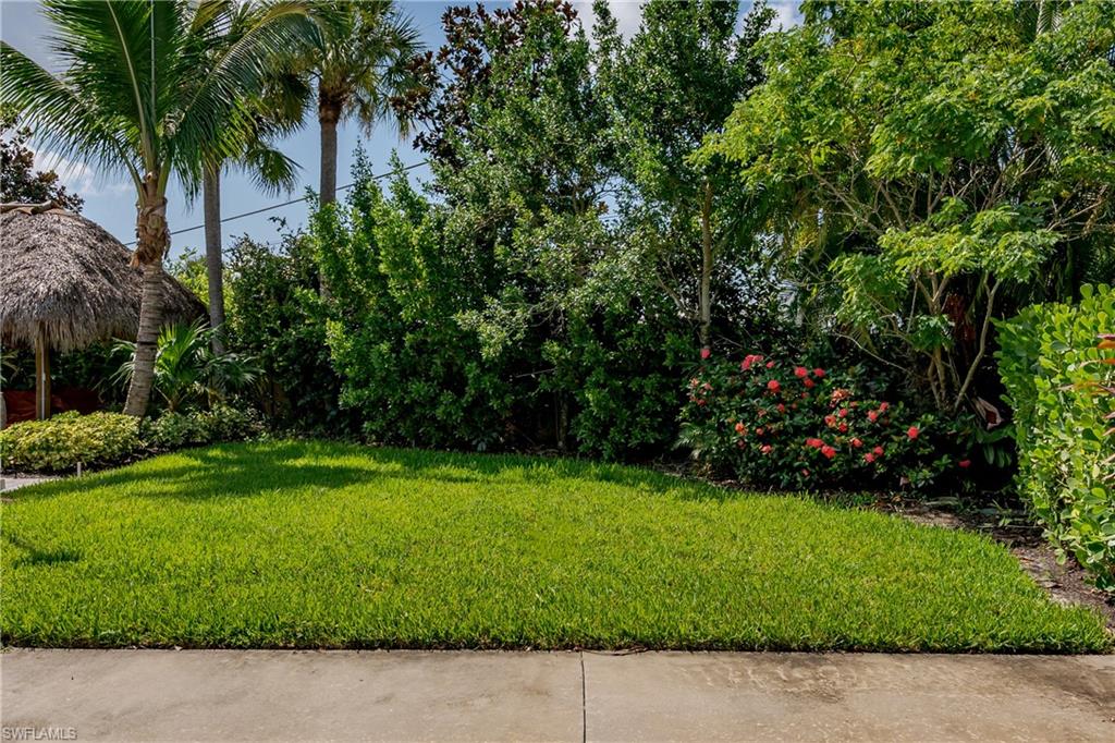 Details for 13499 Snook Cir, NAPLES, FL 34114