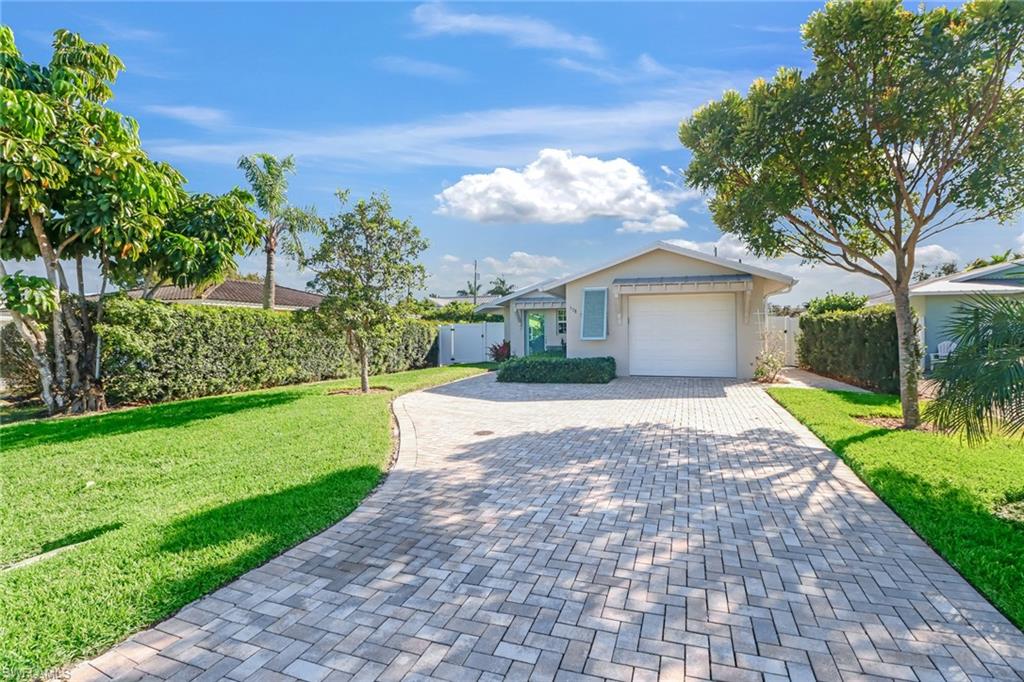 Details for 578 92nd Ave N, NAPLES, FL 34108