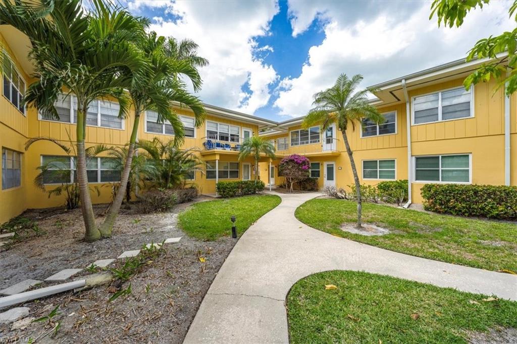 Details for 209 8th Ave S 209b, NAPLES, FL 34102