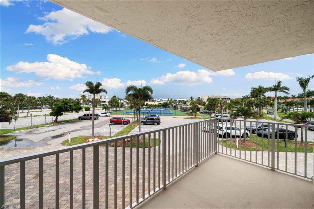 Image 15 of 40 For 7330 Estero Blvd 107