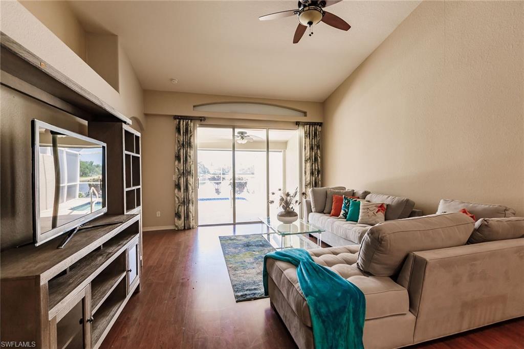 Image 11 of 46 For 8440 Ibis Cove Cir B260