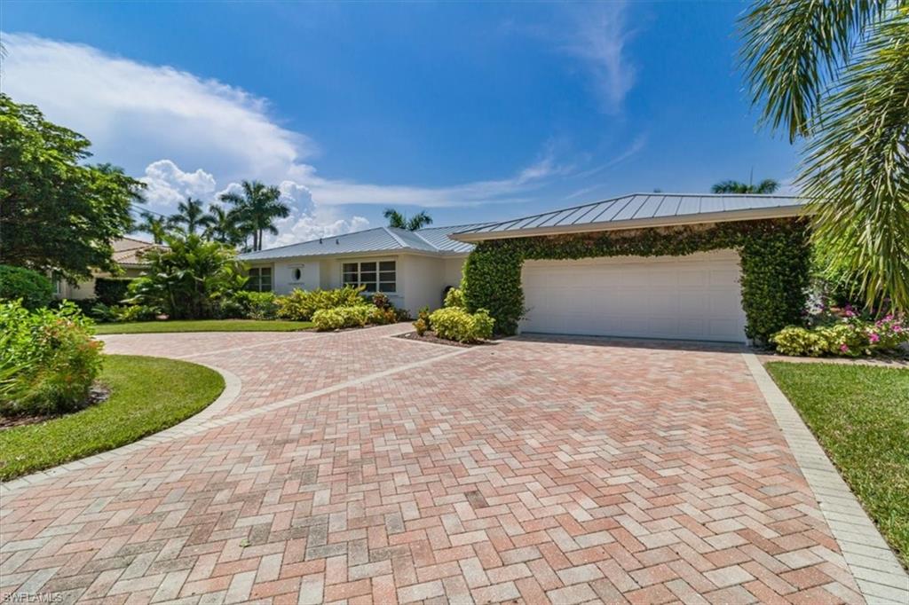 Details for 640 Harbour Dr, NAPLES, FL 34103