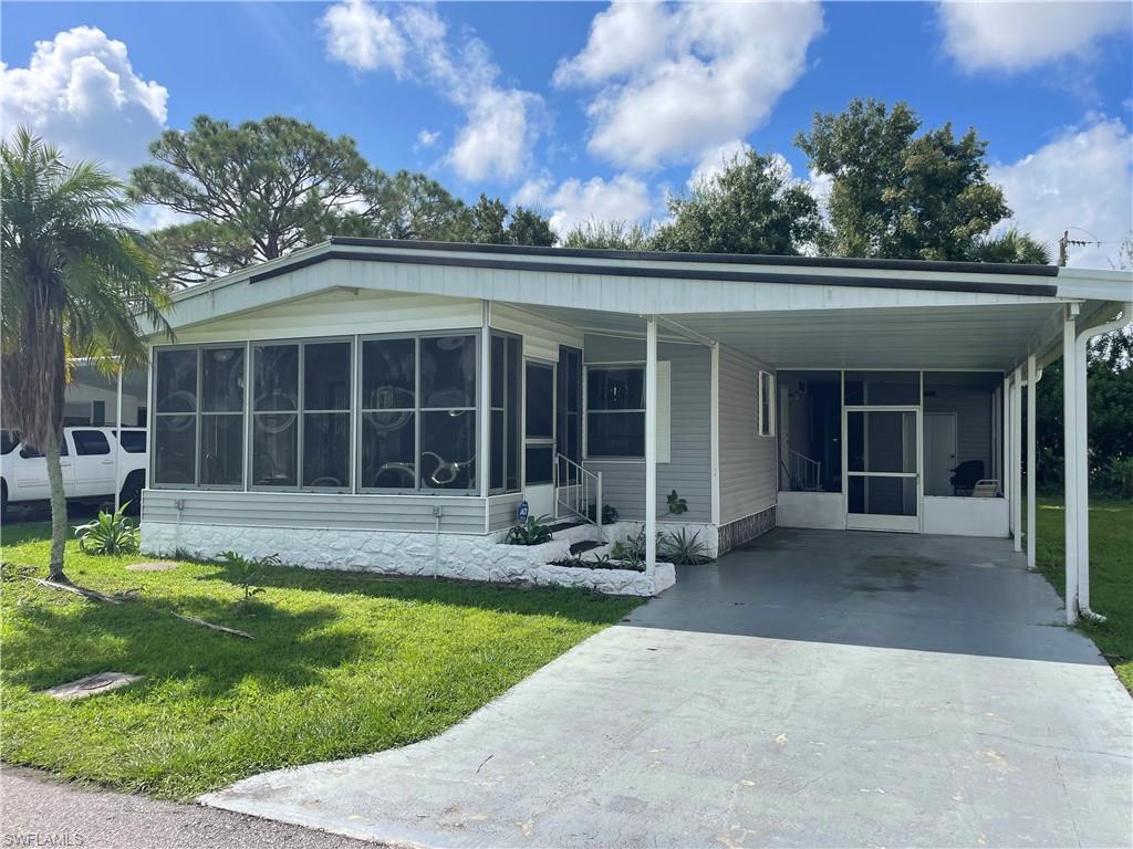 Details for 2711 Breezewood Dr, NORTH FORT MYERS, FL 33917