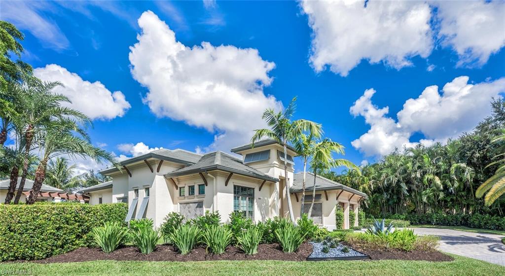 Details for 28637 La Caille Dr, NAPLES, FL 34119