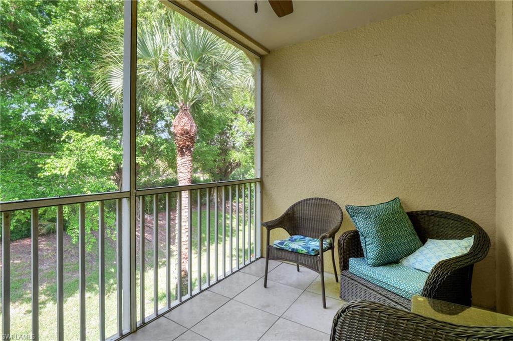 Image 27 of 31 For 20160 Estero Gardens Cir 206