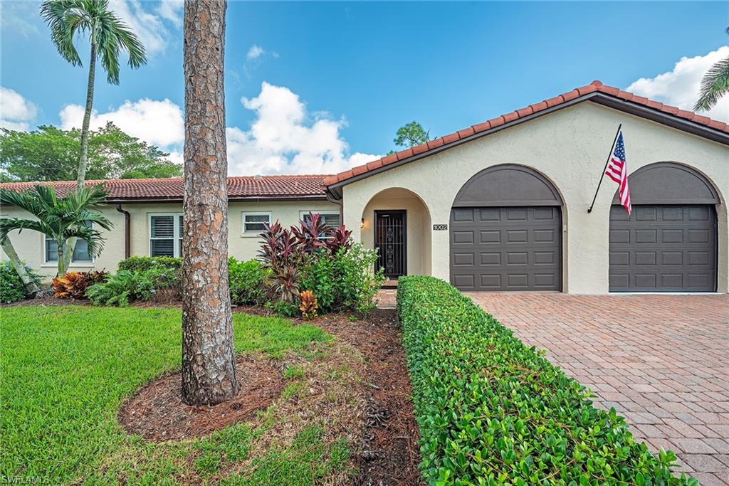 Details for 1002 Forest Lakes Dr 19c, NAPLES, FL 34105