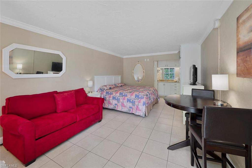 Image 3 of 9 For 2555 Tamiami Trl N 232