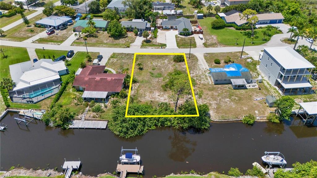 Details for 4960 Royal Palm Dr, ESTERO, FL 33928