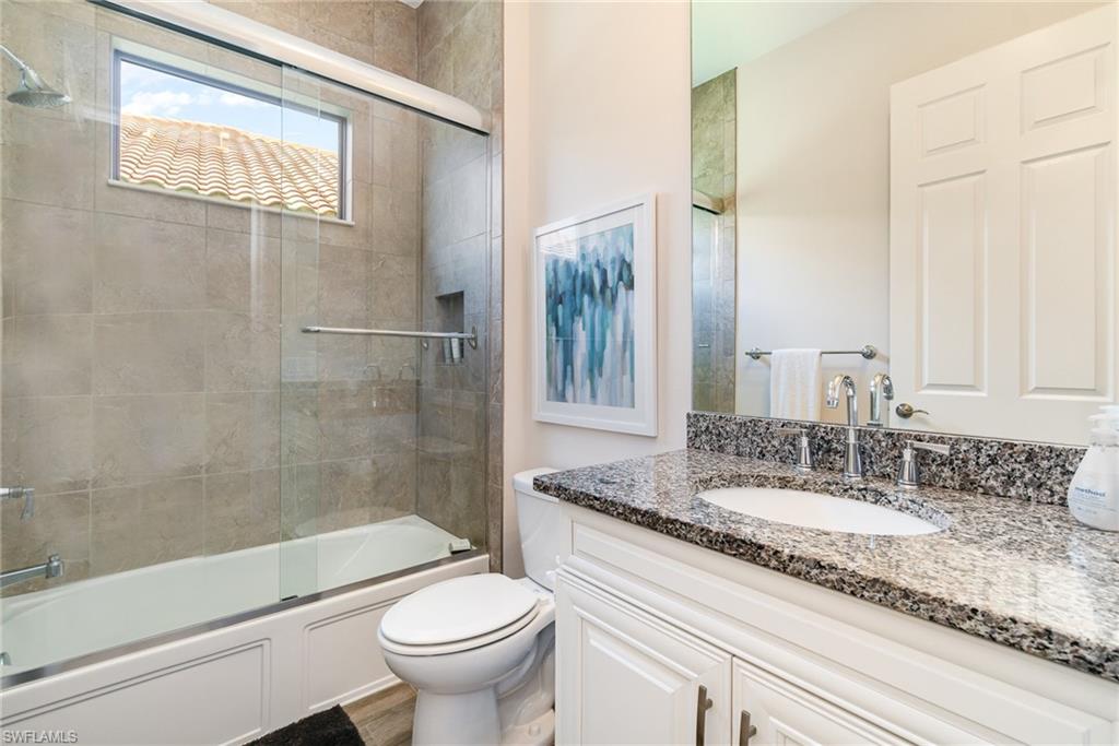 Image 10 of 17 For 9022 Isla Bella Cir