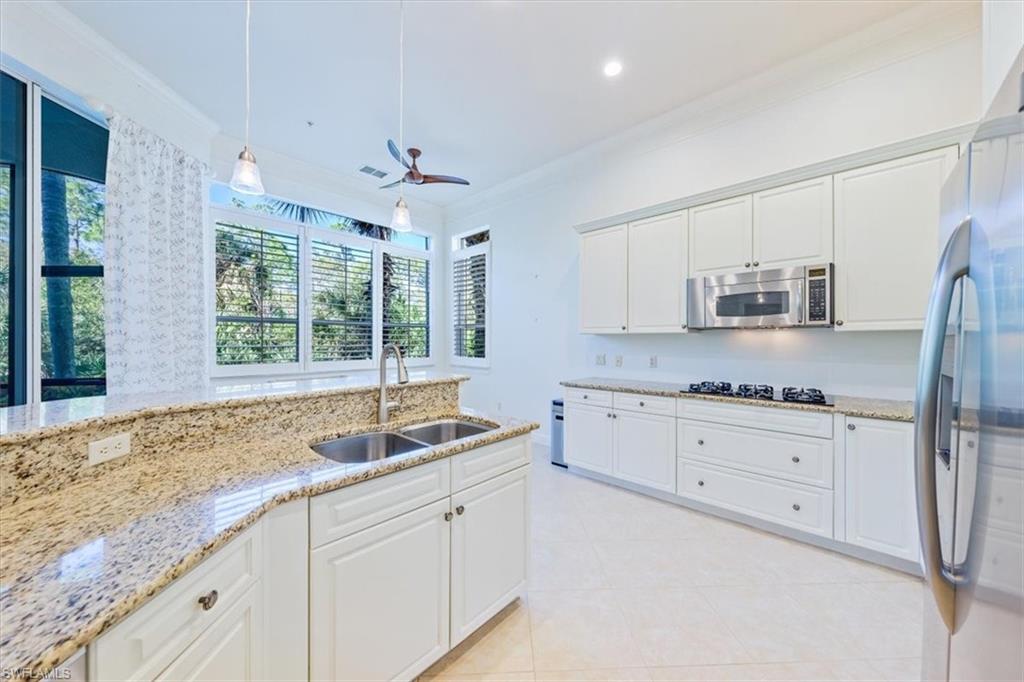 Image 13 of 41 For 29120 Brendisi Way 102