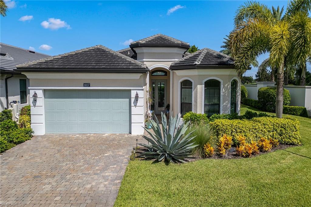 Details for 10137 Florence Cir, NAPLES, FL 34119