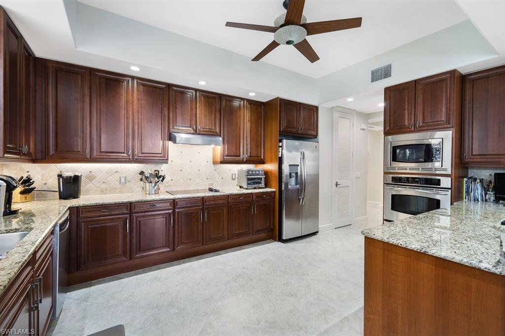 Image 3 of 49 For 571 Avellino Isles Cir 27102