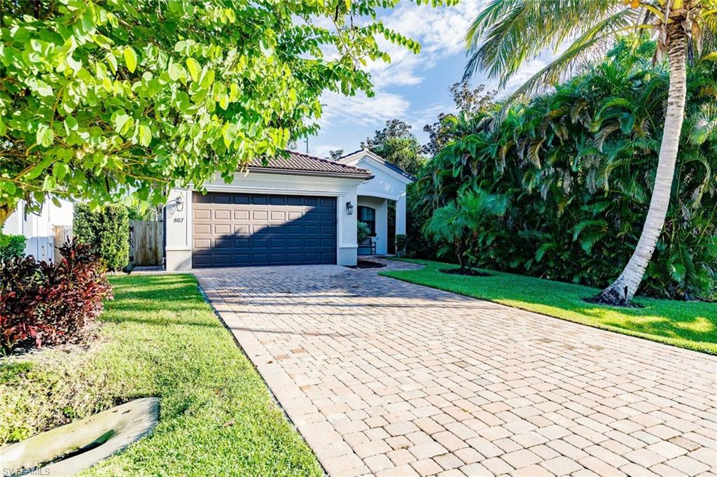 Details for 867 104th Ave N, NAPLES, FL 34108