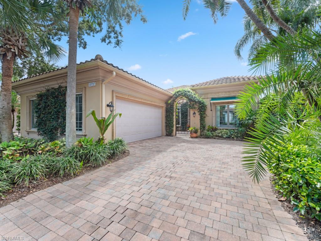 Details for 15727 Villoresi Way, NAPLES, FL 34110