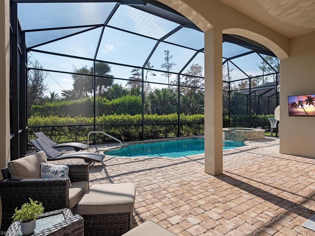 Details for 9430 Napoli Ln, NAPLES, FL 34113