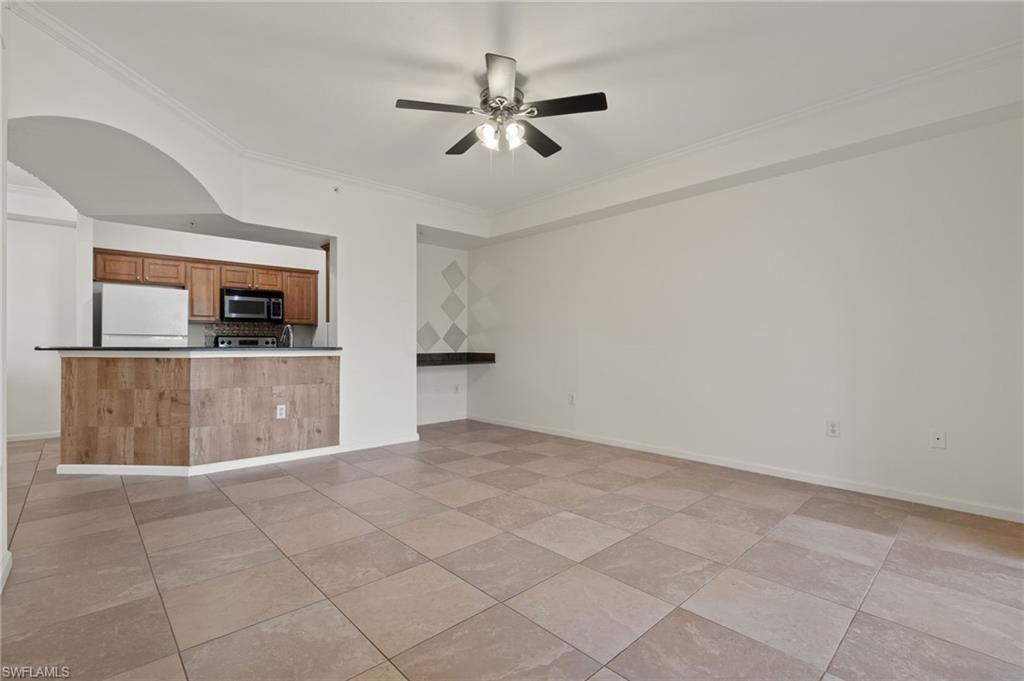 Image 11 of 37 For 12990 Positano Cir 106