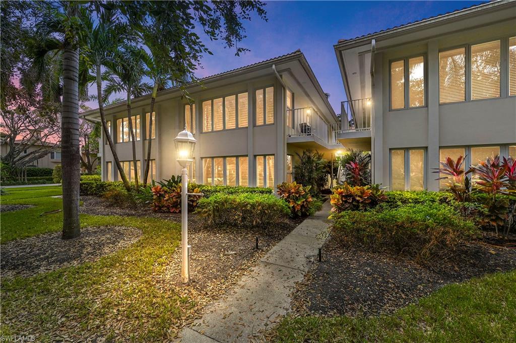 Details for 290 4th St S 202, NAPLES, FL 34102