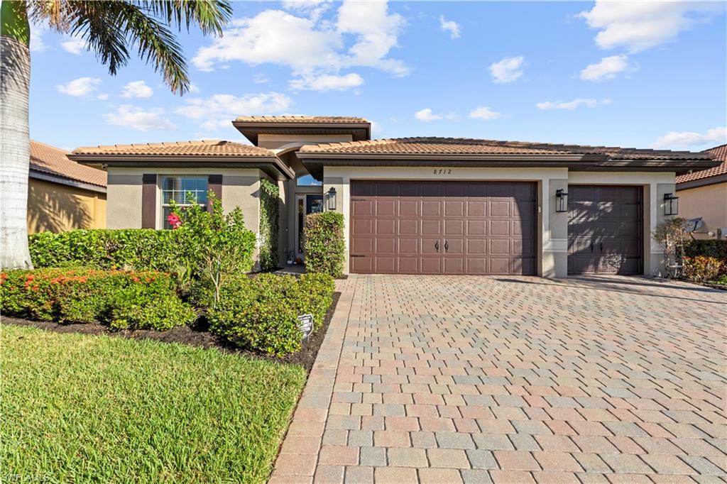 Details for 8712 Westwood Oaks Pl, FORT MYERS, FL 33908