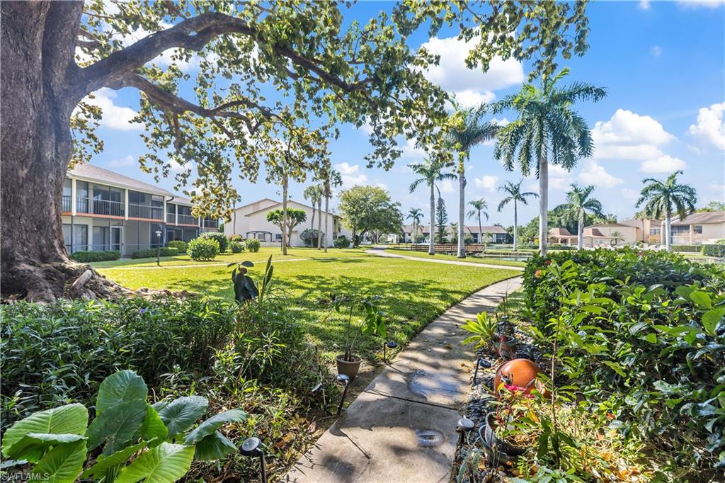 Details for 1020 Palm View Dr C-101, NAPLES, FL 34110