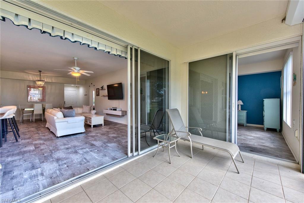 Image 21 of 30 For 285 Cays Dr 2302