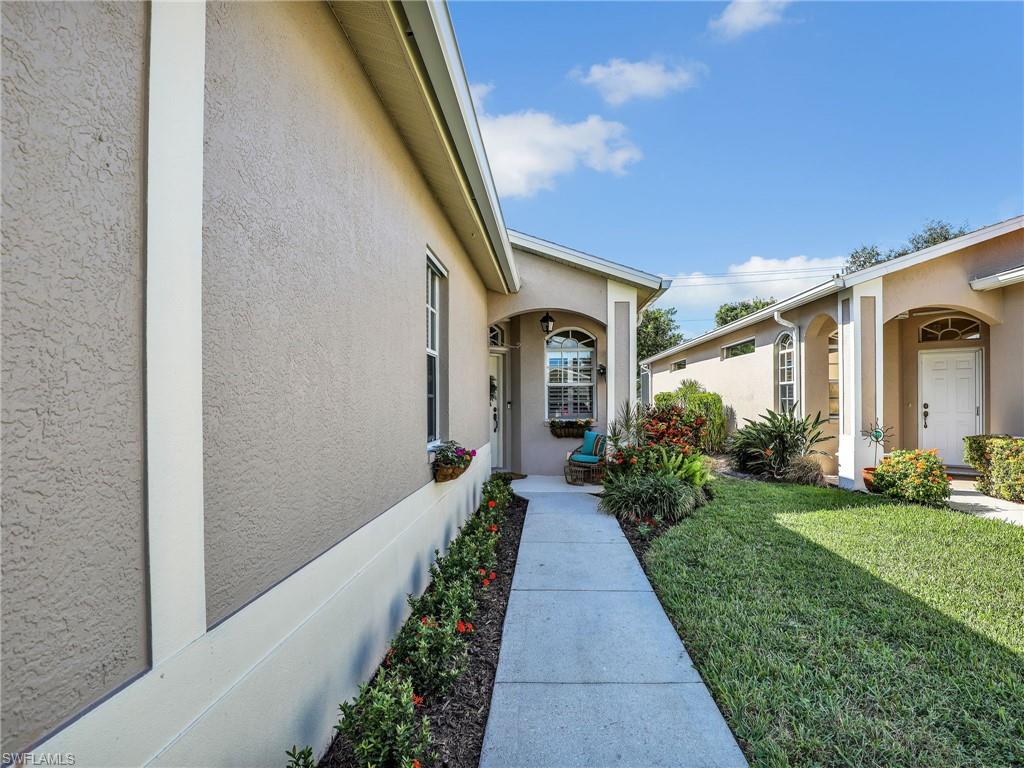 Image 4 of 49 For 8647 Ibis Cove Cir